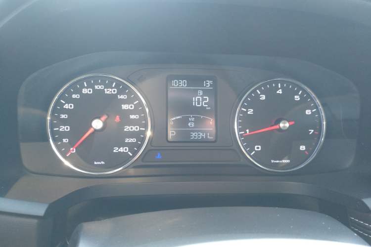 Used Roewe i6 2020 PLUS 1.6L CVT 4G Connected Glory Flagship Edition Instrument Cluster