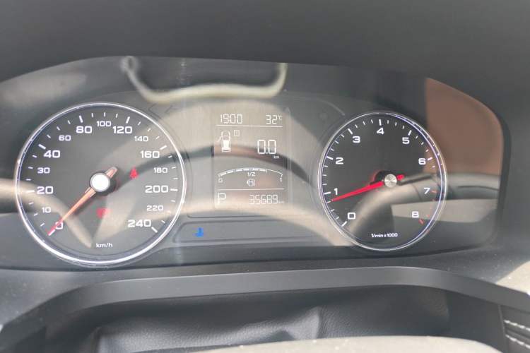 Used Roewe i6 2020 PLUS 1.6L CVT 4G Connected Glory Flagship Edition Instrument Cluster