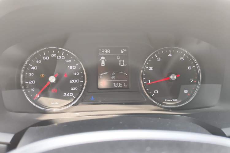 Used Roewe i6 2020 PLUS 1.6L CVT 4G Connected Glory Flagship Edition Instrument Cluster
