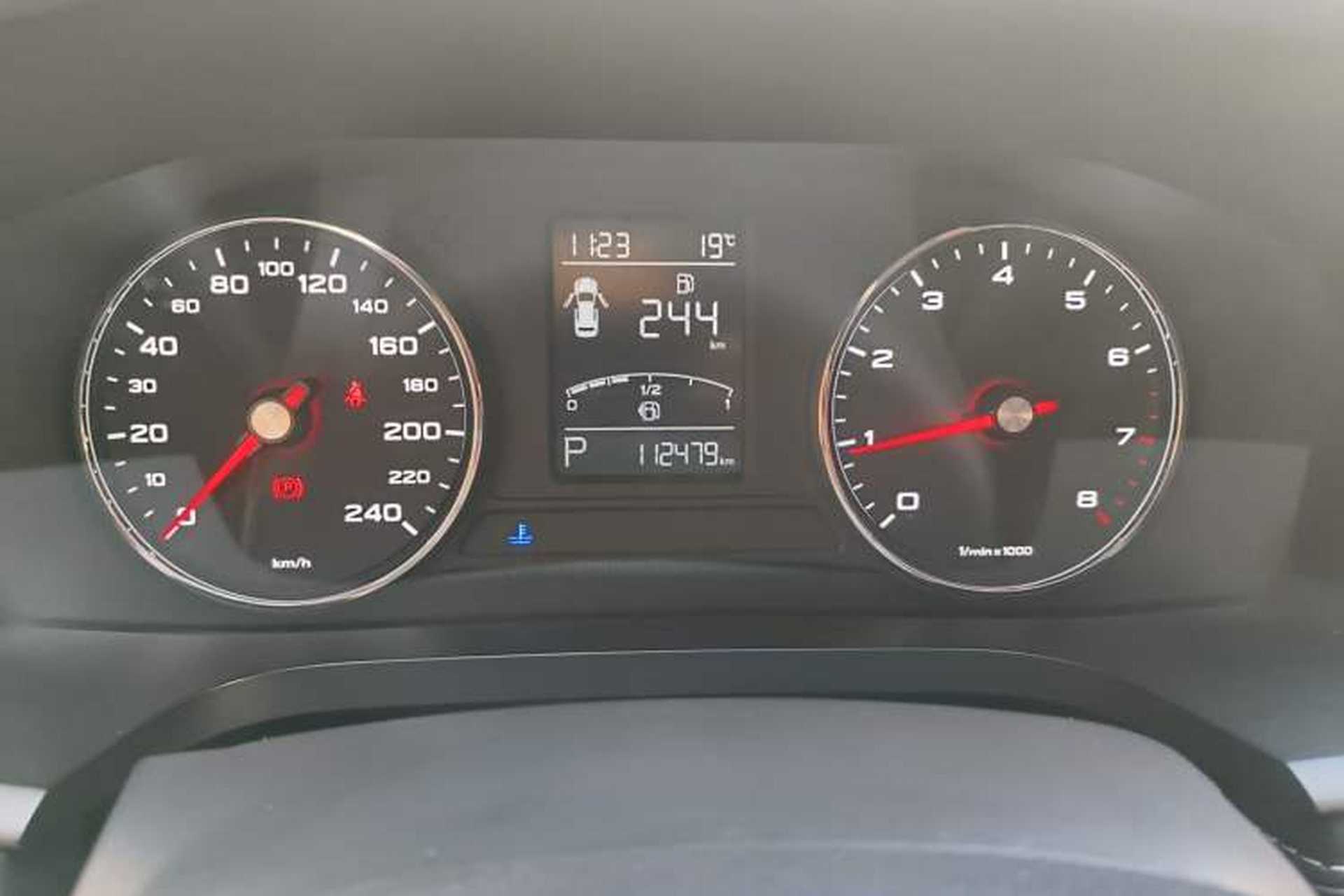 Used Roewe i6 2020 PLUS 1.6L CVT 4G Connected Glory Flagship Edition Instrument Cluster