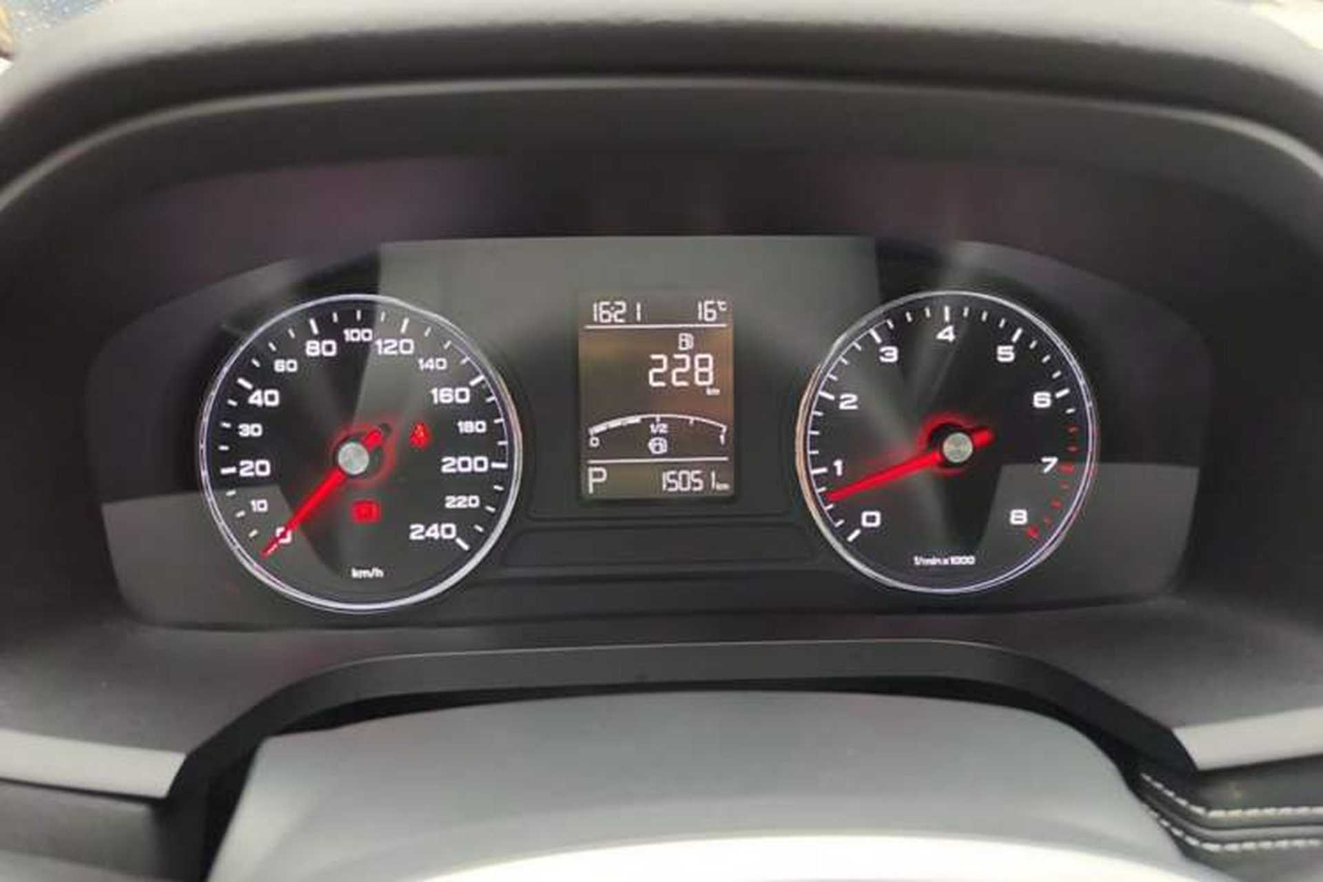 Used Roewe i6 2020 PLUS 1.6L CVT 4G Connected Glory Flagship Edition Instrument Cluster