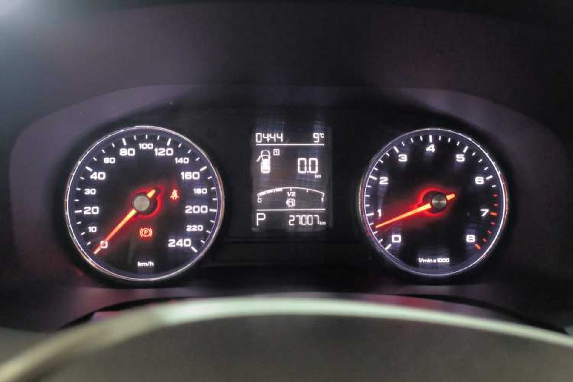 Used Roewe i6 2020 PLUS 1.6L CVT 4G Connected Glory Flagship Edition Instrument Cluster