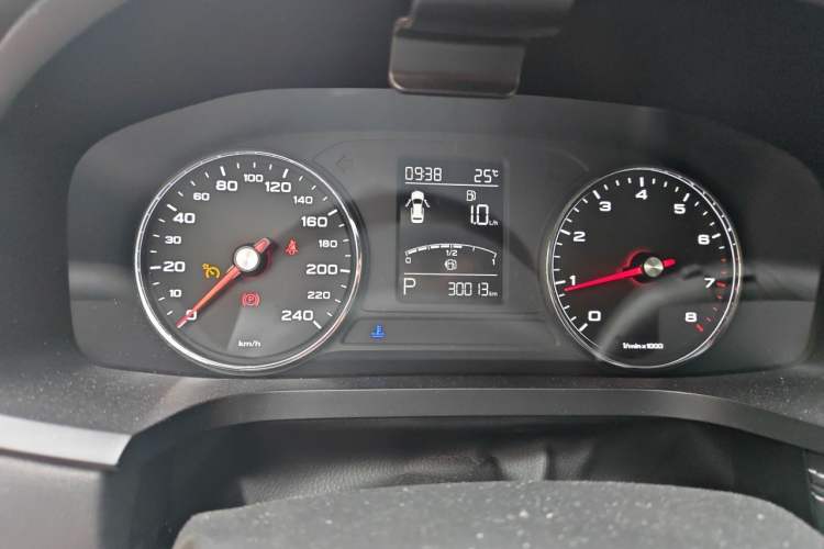 Used Roewe i6 2020 PLUS 1.6L CVT 4G Connected Glory Flagship Edition Instrument Cluster