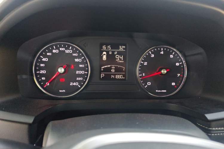 Used Roewe i6 2020 PLUS 1.6L CVT 4G Connected Glory Flagship Edition Instrument Cluster