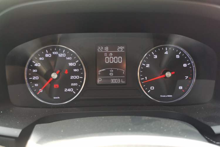 Used Roewe i6 2020 PLUS 1.6L CVT 4G Connected Glory Flagship Edition Instrument Cluster