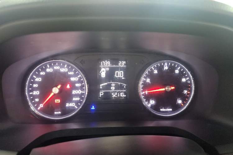 Used Roewe i6 2020 PLUS 1.6L CVT 4G Connected Glory Flagship Edition Instrument Cluster