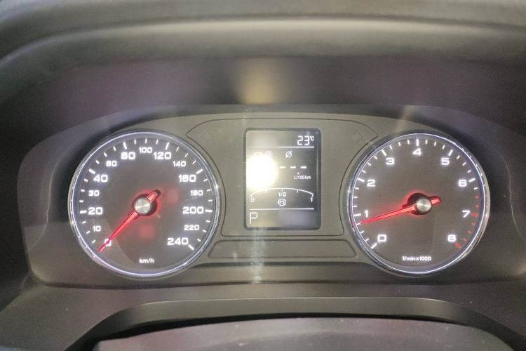 Used Roewe i6 2020 PLUS 1.6L CVT 4G Connected Glory Flagship Edition Instrument Cluster