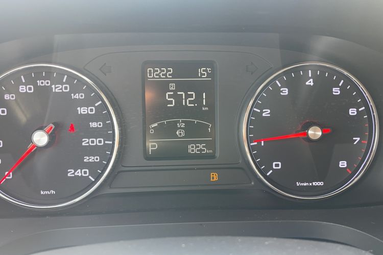 Used Roewe i6 2020 PLUS 1.6L CVT 4G Connected Glory Flagship Edition Instrument Cluster