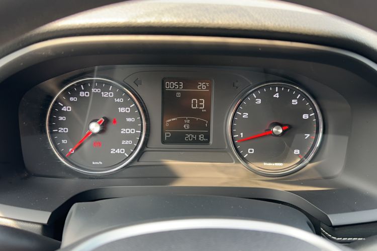 Used Roewe i6 2020 PLUS 1.6L CVT 4G Connected Glory Flagship Edition Instrument Cluster