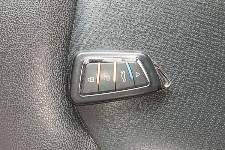 Used Roewe i6 2020 PLUS 1.6L CVT 4G Connected Glory Flagship Edition Interior 1
