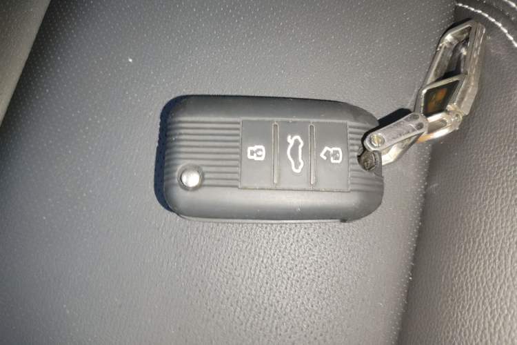 Used Roewe i6 2020 PLUS 1.6L CVT 4G Connected Glory Flagship Edition Interior 1