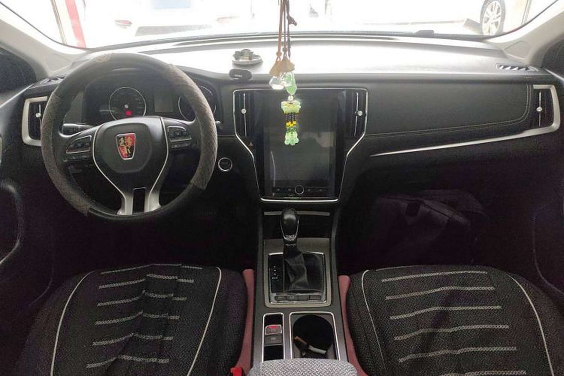 Used Roewe i6 2020 PLUS 1.6L CVT 4G Connected Glory Flagship Edition Interior 2