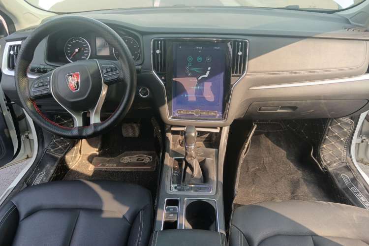 Used Roewe i6 2020 PLUS 1.6L CVT 4G Connected Glory Flagship Edition Interior 3