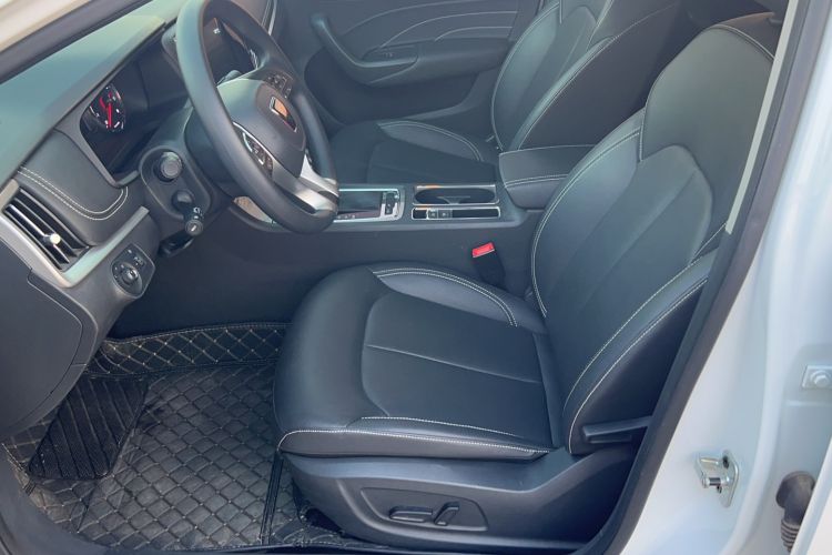 Used Roewe i6 2020 PLUS 1.6L CVT 4G Connected Glory Flagship Edition Interior 4