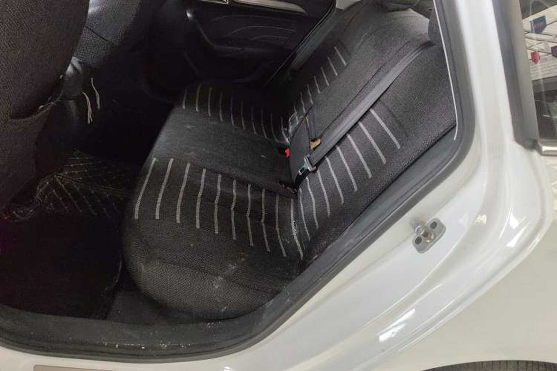 Used Roewe i6 2020 PLUS 1.6L CVT 4G Connected Glory Flagship Edition Interior 4