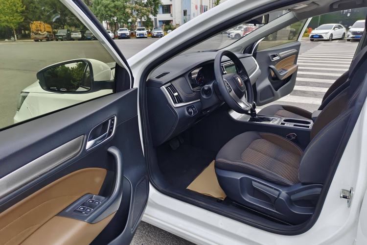 Used Roewe i6 2020 PLUS 1.6L CVT 4G Connected Glory Luxury Edition Interior 5