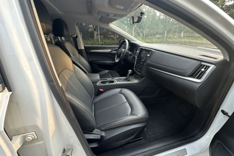 Used Roewe i6 2020 PLUS 1.6L CVT 4G Connected Glory Flagship Edition Interior 7