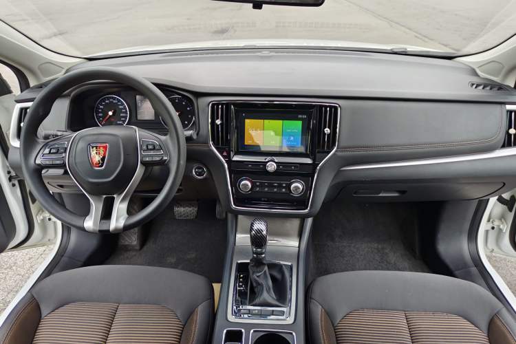 Used Roewe i6 2020 PLUS 1.6L CVT 4G Connected Glory Luxury Edition Interior 9