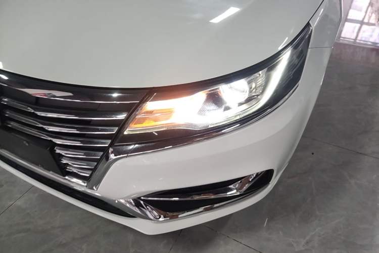 Used Roewe i6 2020 PLUS 1.6L CVT 4G Connected Glory Flagship Edition Left Front Headlight