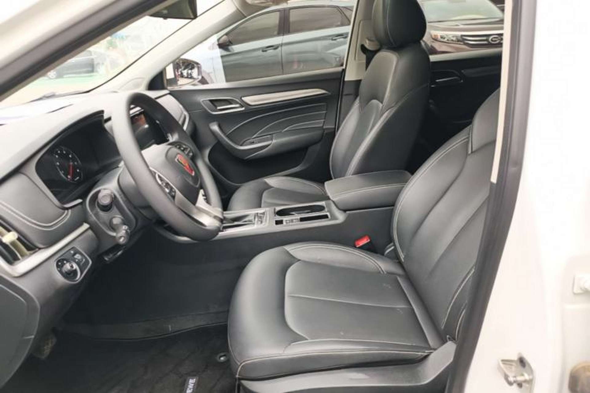 Used Roewe i6 2020 PLUS 1.6L CVT 4G Connected Glory Flagship Edition Left Front Seat