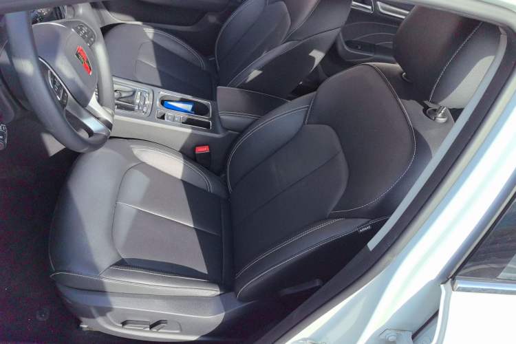 Used Roewe i6 2020 PLUS 1.6L CVT 4G Connected Glory Flagship Edition Left Front Seat