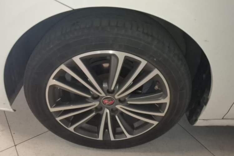 Used Roewe i6 2020 PLUS 1.6L CVT 4G Connected Glory Flagship Edition Left Front Wheel Hub