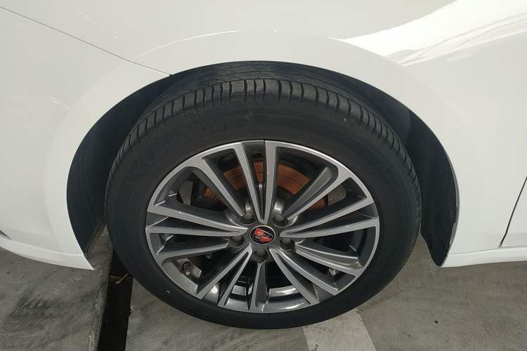 Used Roewe i6 2020 PLUS 1.6L CVT 4G Connected Glory Flagship Edition Left Front Wheel Hub