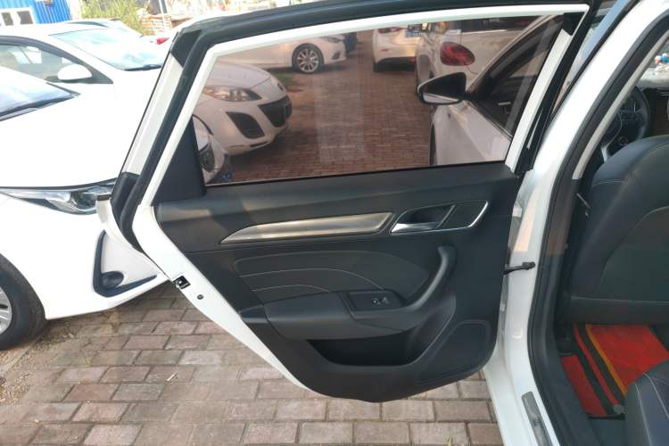 Used Roewe i6 2020 PLUS 1.6L CVT 4G Connected Glory Flagship Edition Left Rear Door Interior