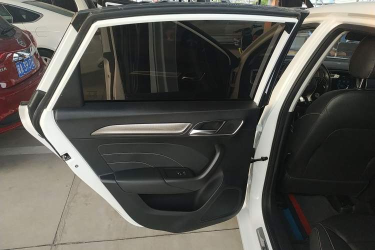 Used Roewe i6 2020 PLUS 1.6L CVT 4G Connected Glory Flagship Edition Left Rear Door Interior