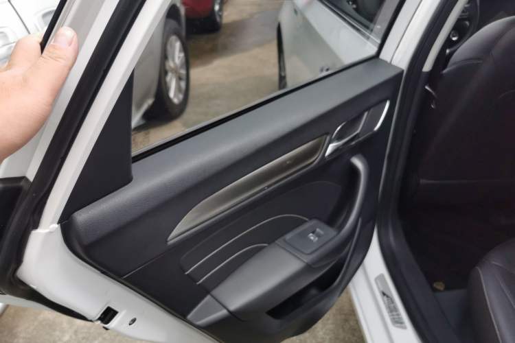 Used Roewe i6 2020 PLUS 1.6L CVT 4G Connected Glory Flagship Edition Left Rear Door Interior