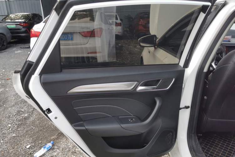 Used Roewe i6 2020 PLUS 1.6L CVT 4G Connected Glory Flagship Edition Left Rear Door Interior