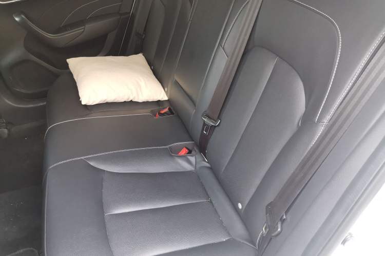 Used Roewe i6 2020 PLUS 1.6L CVT 4G Connected Glory Holographic Edition Left Rear Seat