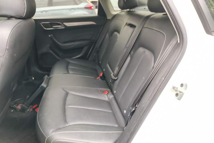 Used Roewe i6 2020 PLUS 1.6L CVT 4G Connected Glory Flagship Edition Left Rear Seat