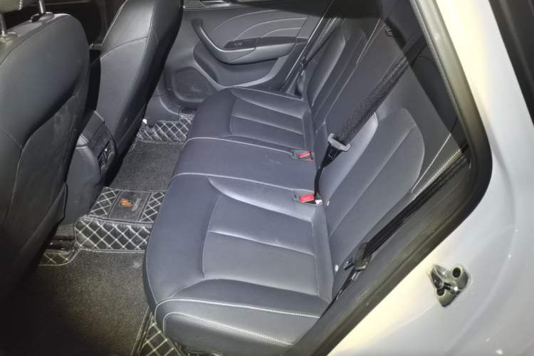 Used Roewe i6 2020 PLUS 1.6L CVT 4G Connected Glory Flagship Edition Left Rear Seat