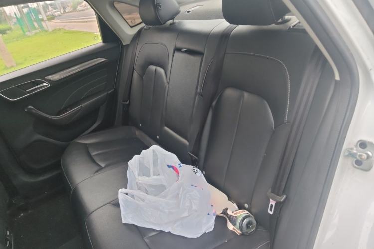Used Roewe i6 2020 PLUS 1.6L CVT 4G Connected Glory Flagship Edition Left Rear Seat