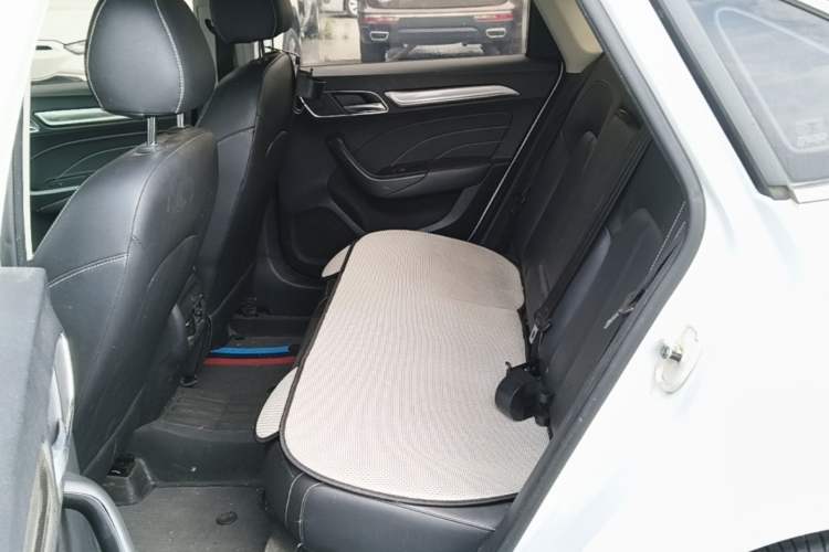 Used Roewe i6 2020 PLUS 1.6L CVT 4G Connected Glory Flagship Edition Left Rear Seat