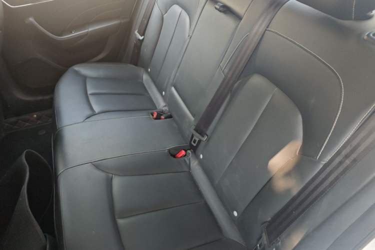Used Roewe i6 2020 PLUS 1.6L CVT 4G Connected Glory Flagship Edition Left Rear Seat