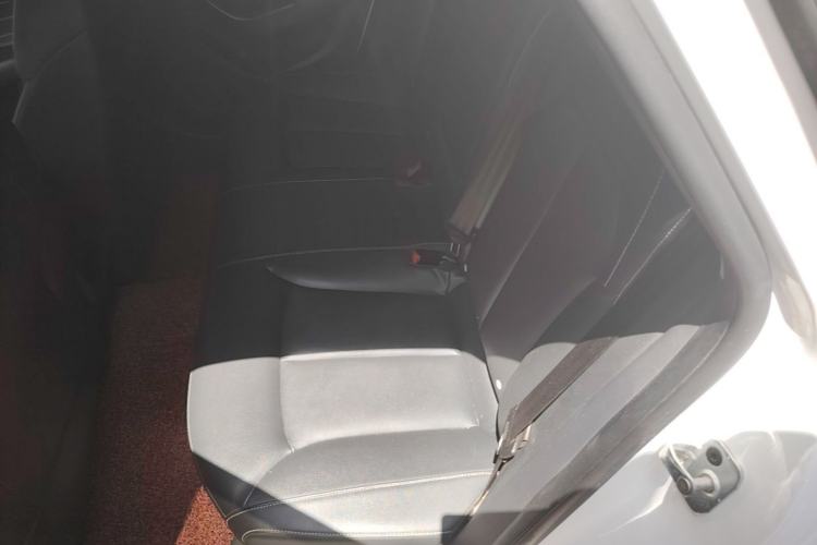 Used Roewe i6 2020 PLUS 1.6L Manual 4G Connect Glory Flagship Edition Left Rear Seat