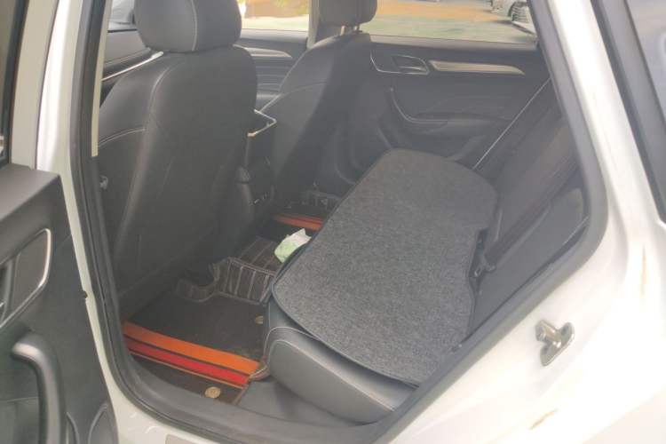 Used Roewe i6 2020 PLUS 1.6L CVT 4G Connected Glory Flagship Edition Left Rear Seat