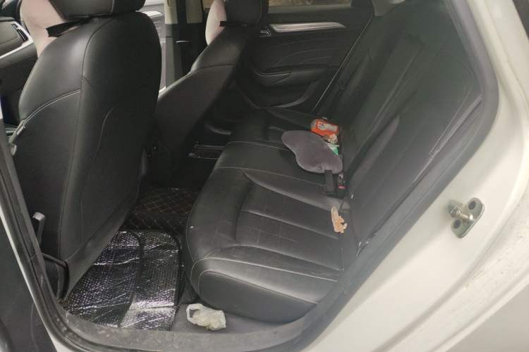 Used Roewe i6 2020 PLUS 1.6L CVT 4G Connected Glory Luxury Edition Left Rear Seat