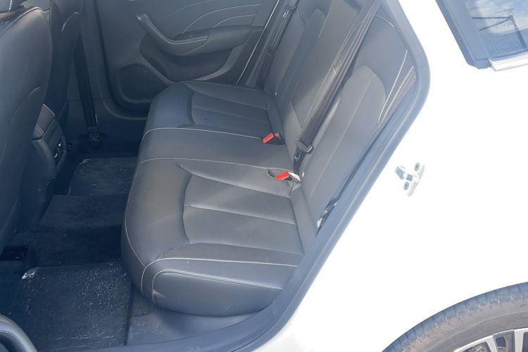 Used Roewe i6 2020 PLUS 1.6L CVT 4G Connected Glory Flagship Edition Left Rear Seat