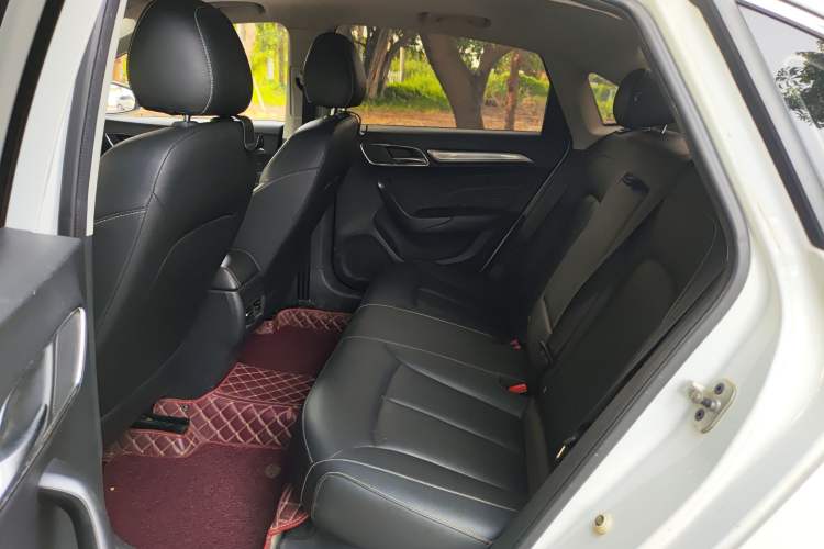 Used Roewe i6 2020 PLUS 1.6L CVT 4G Connected Glory Flagship Edition Left Rear Seat