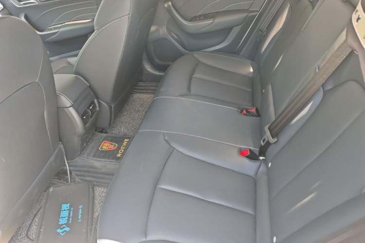 Used Roewe i6 2020 PLUS 1.6L CVT 4G Connected Glory Holographic Edition Left Rear Seat