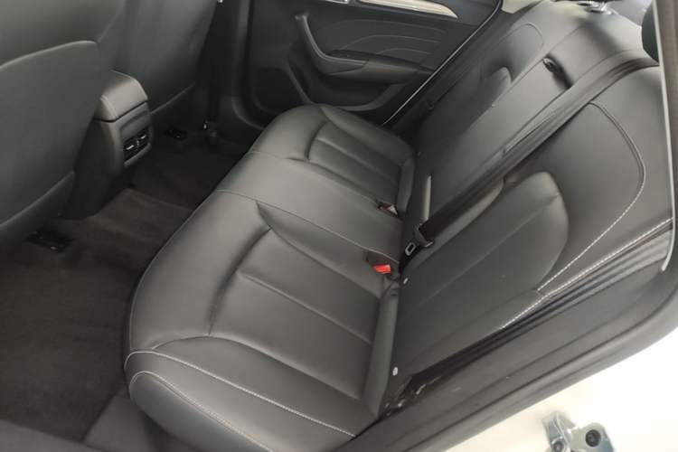 Used Roewe i6 2020 PLUS 1.6L CVT 4G Connected Glory Flagship Edition Left Rear Seat