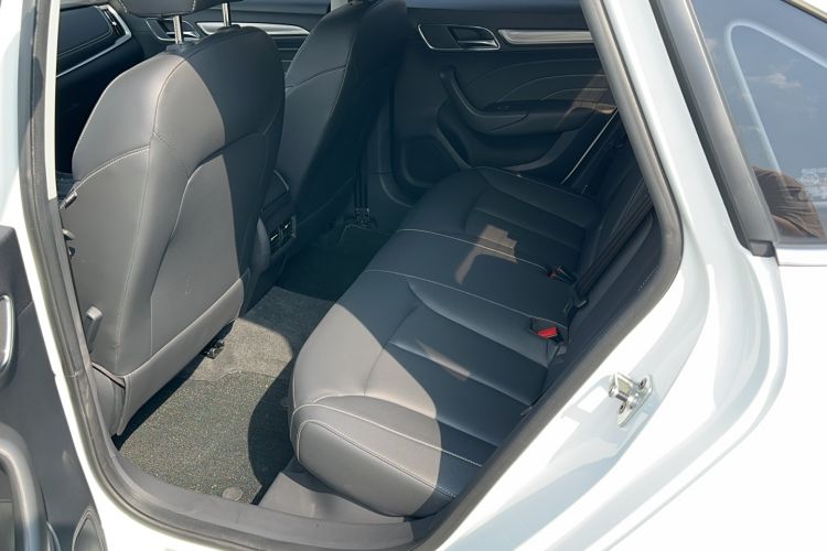 Used Roewe i6 2020 PLUS 1.6L CVT 4G Connected Glory Flagship Edition Left Rear Seat