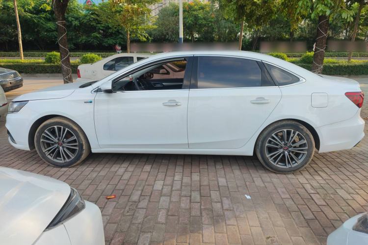 Used Roewe i6 2020 PLUS 1.6L CVT 4G Connected Glory Flagship Edition Left Side