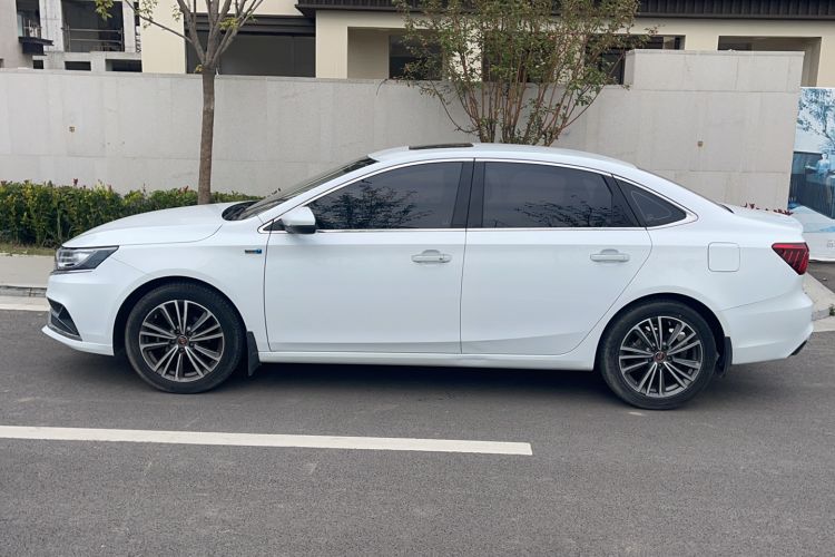 Used Roewe i6 2020 PLUS 1.6L CVT 4G Connected Glory Flagship Edition Left Side