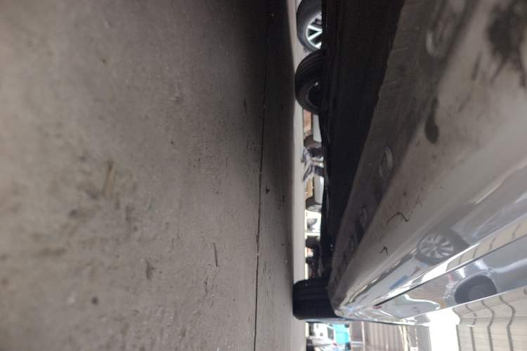 Used Roewe i6 2020 PLUS 1.6L CVT 4G Connected Glory Flagship Edition Left Side Sill