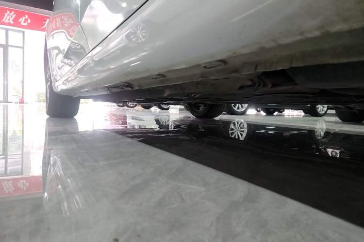 Used Roewe i6 2020 PLUS 1.6L CVT 4G Connected Glory Flagship Edition Left Side Sill