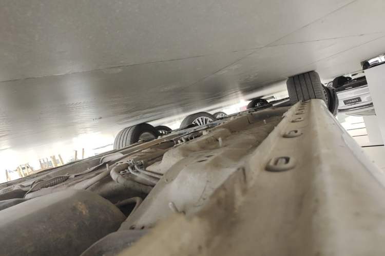 Used Roewe i6 2020 PLUS 1.6L CVT 4G Connected Glory Flagship Edition Left Side Sill